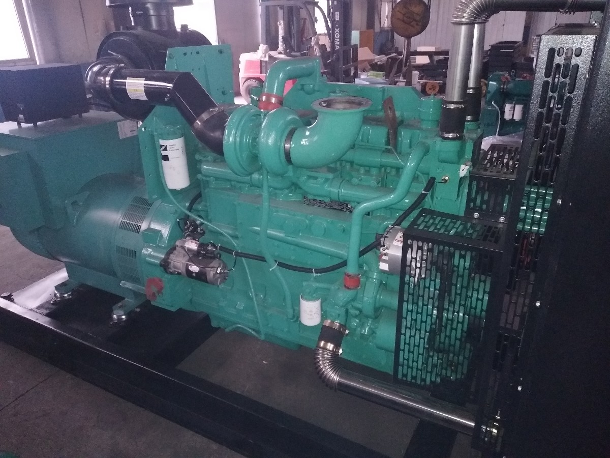 康明斯500KW柴油發電機組圖片