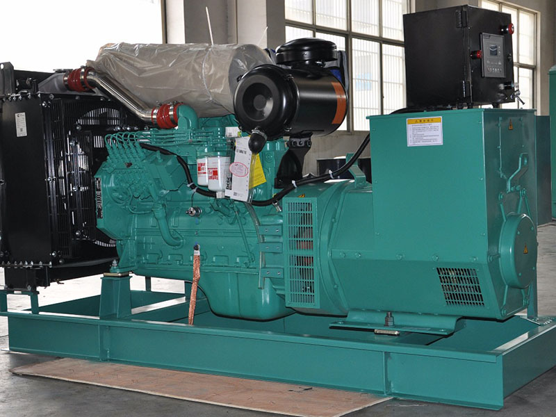 東風120KW康明斯柴油發電機組