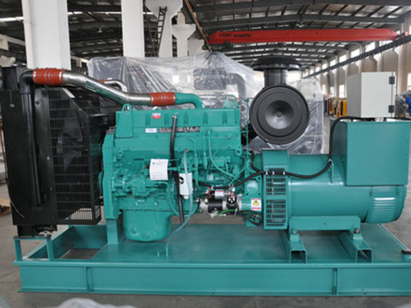 重慶康明斯300KW柴油發電機組